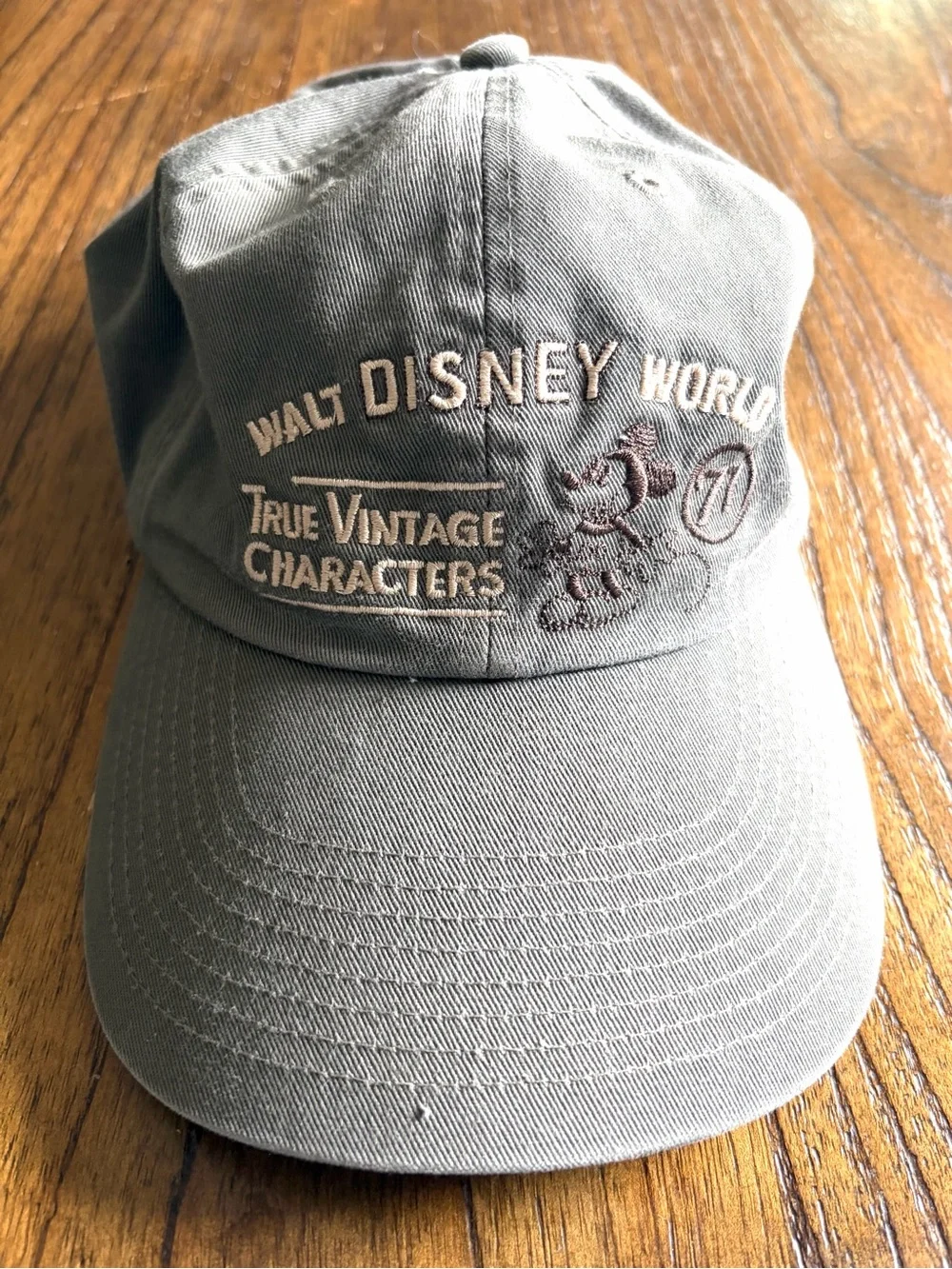 Walt Disney World True Vintage Characters Mickey Mouse Dad Cap